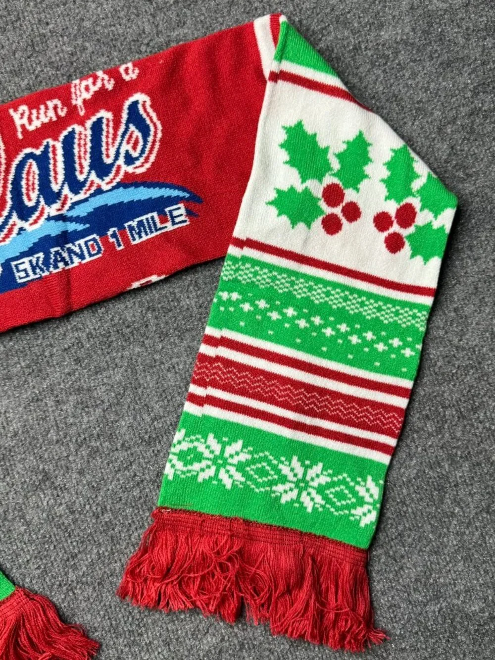 Men Run For A Claus 5K 1 Mile Christmas Knit Scarf Soft Flexible Fabric Holiday